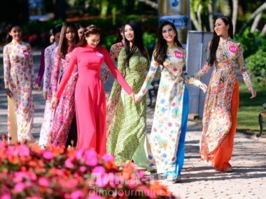 Аозай — национальный женский наряд вьетнамских женщин