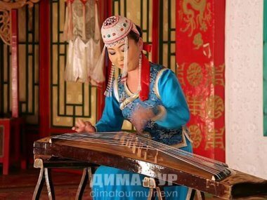Музыкальные инструменты Вьетнама. 36-струнная цитра