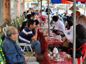 Вьетнамские уличные кафе