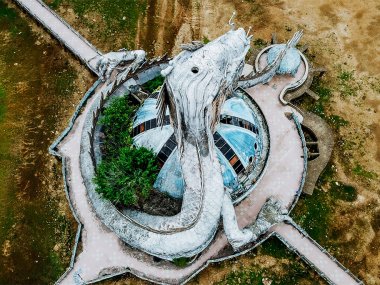 Заброшенный аквапарк в Хюэ
